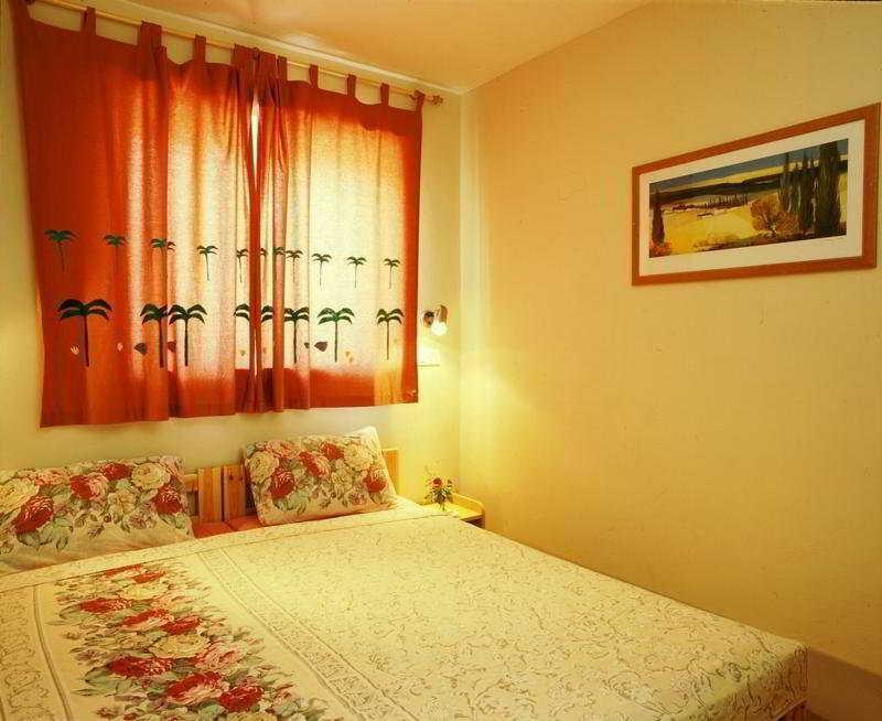 Shaar Hagolan Kibbutz Country Lodging Esterno foto