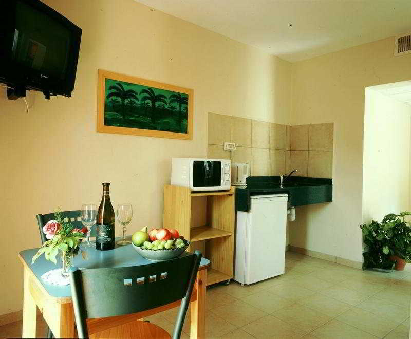 Shaar Hagolan Kibbutz Country Lodging Esterno foto